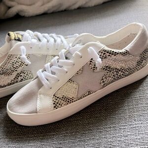 Vintage Havana 'Kate' Gold Snake Multi White Leather Slip-On Sneaker Size 8.5